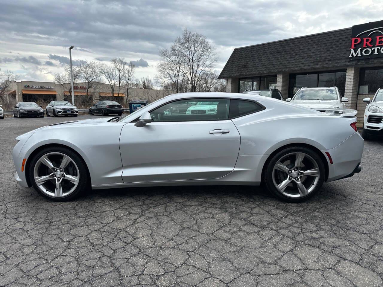 Used 2017 Chevrolet Camaro SS RWD image 2