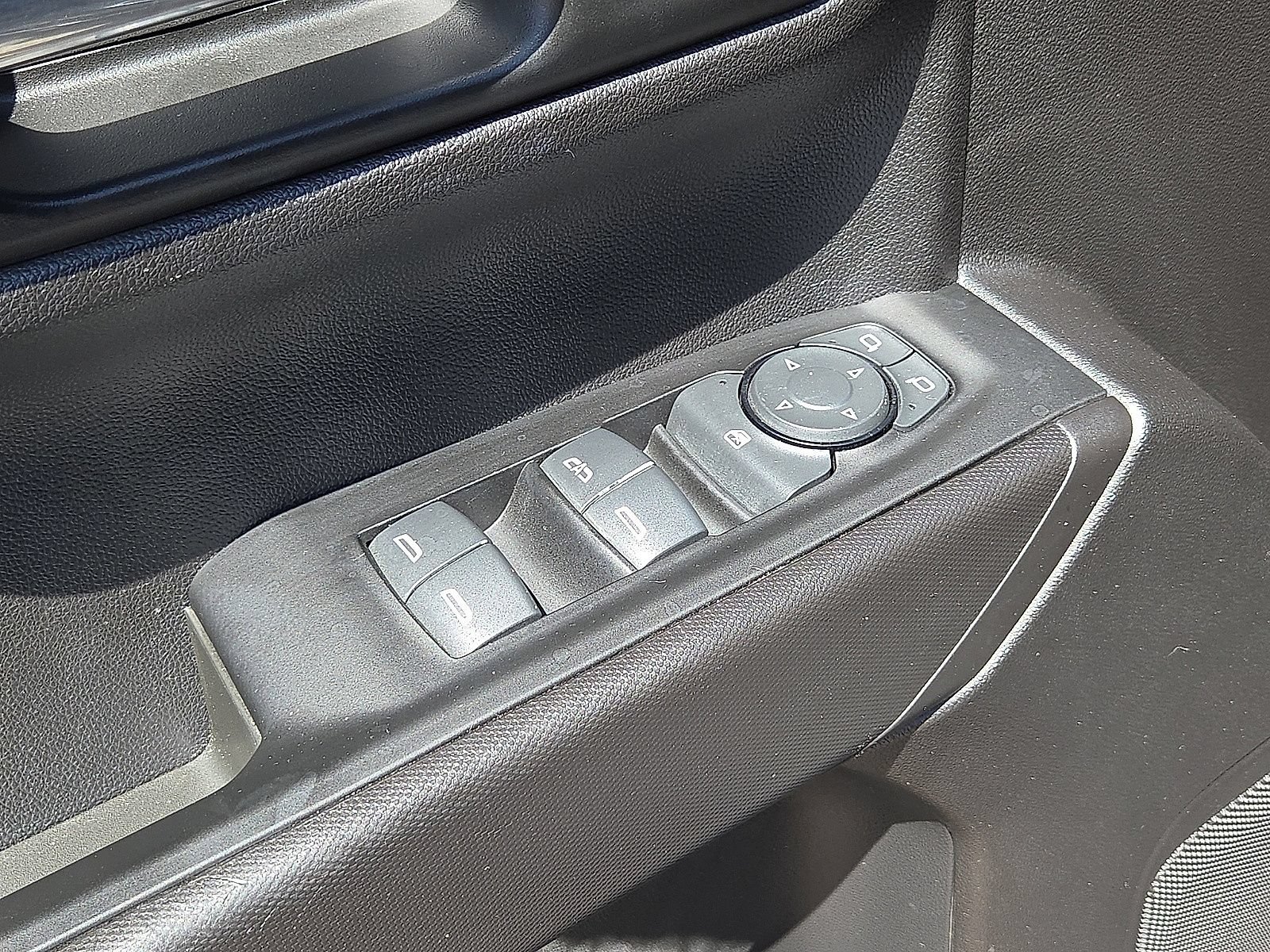 Used 2023 Chevrolet Silverado 1500 Custom RWD image 19
