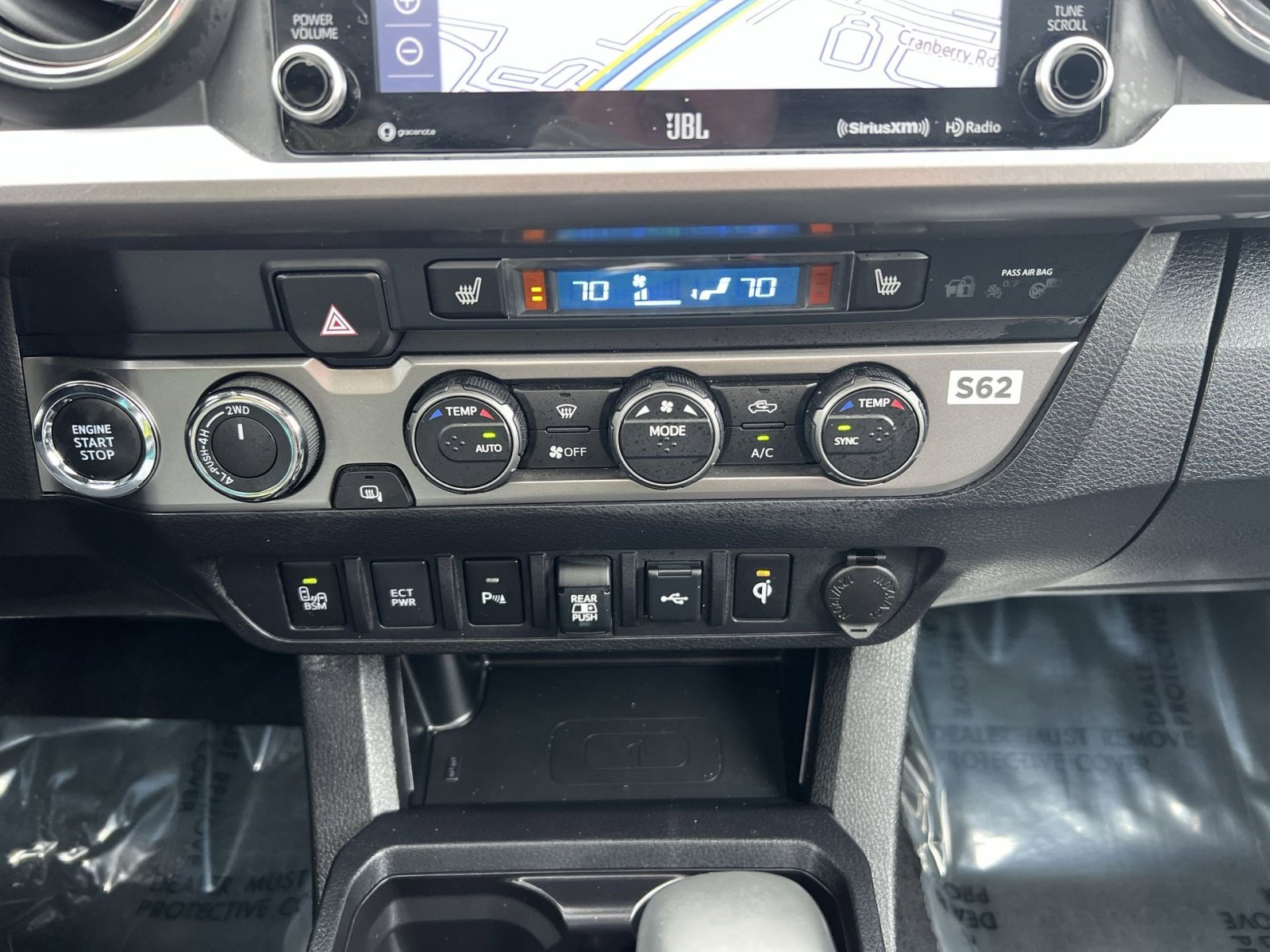 Used 2023 Toyota Tacoma Limited image 21