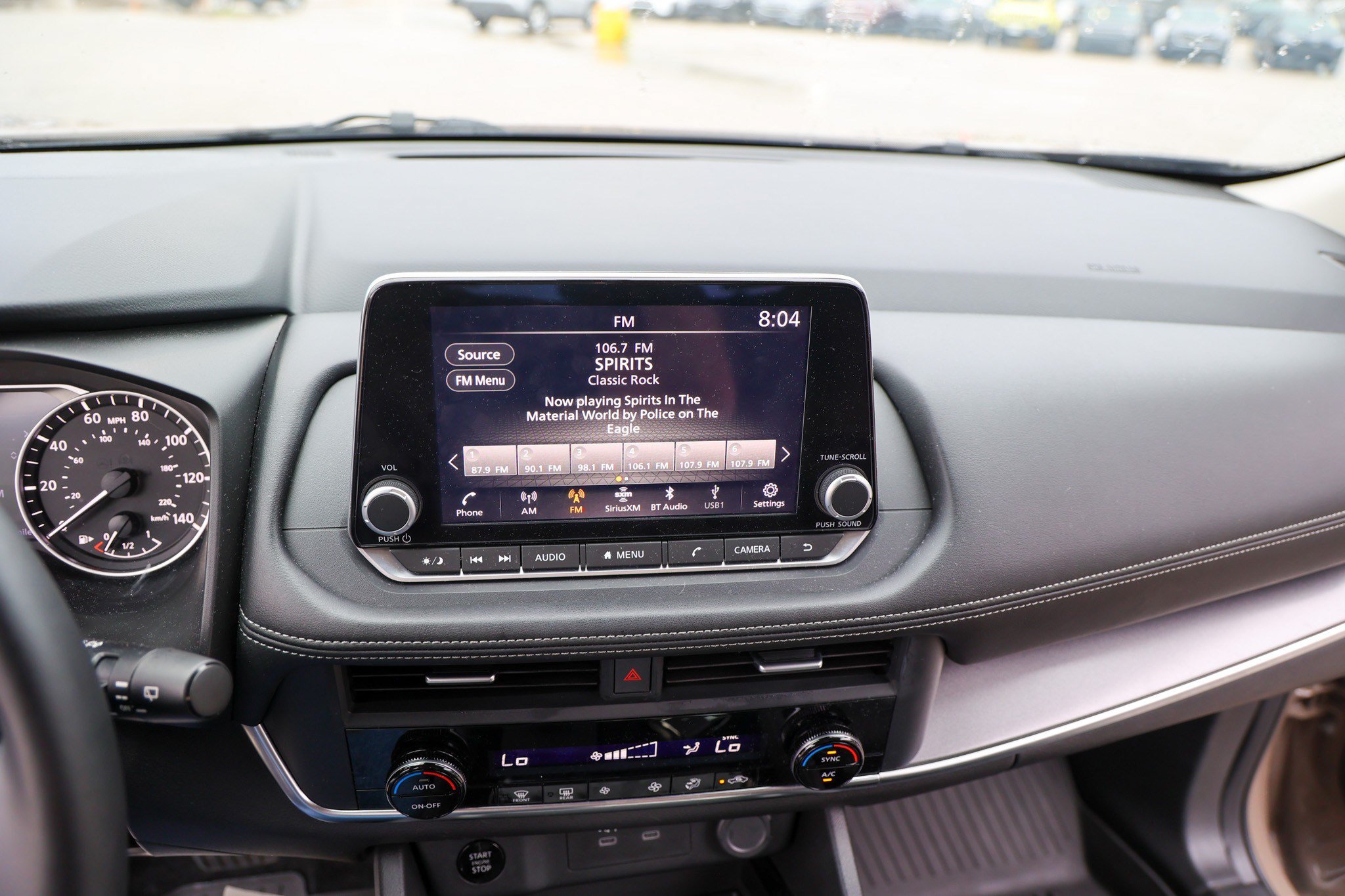 Used 2025 Nissan Rogue SV FWD image 19