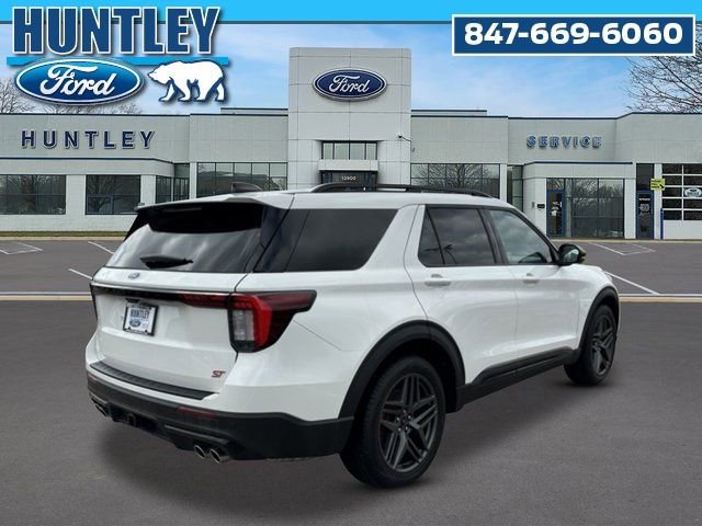 Used 2025 Ford Explorer ST image 5