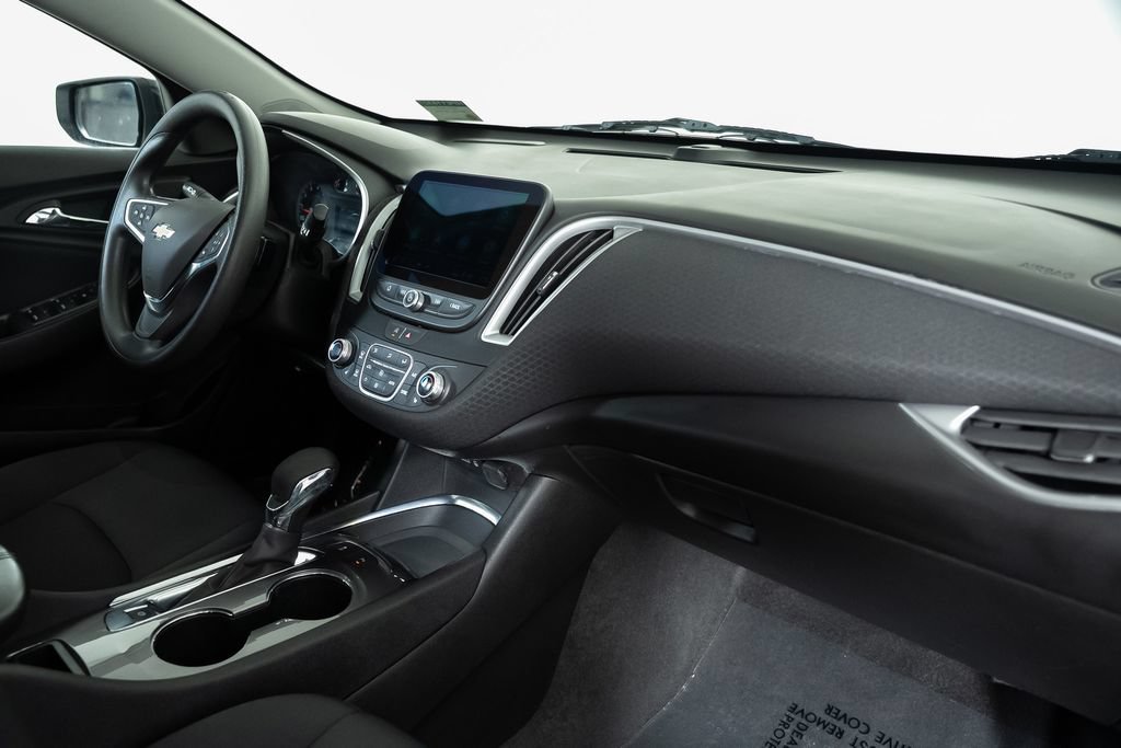 Used 2025 Chevrolet Malibu LT FWD image 36