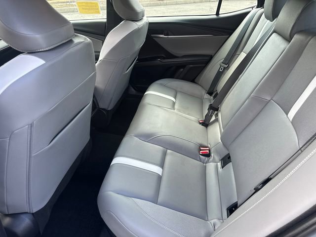 Used 2025 Toyota Camry SE w/ Convenience Package image 17