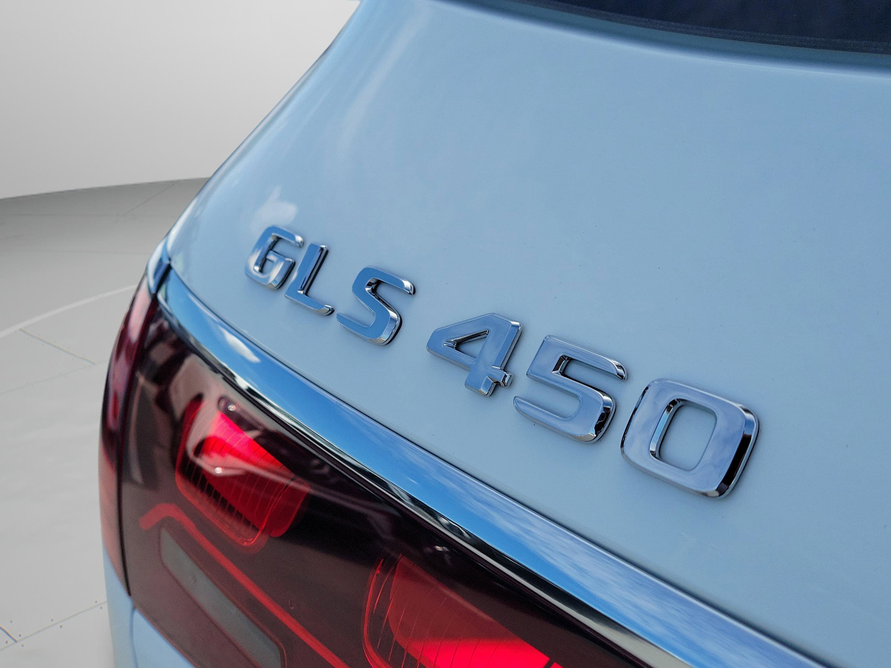 New 2026 Mercedes-Benz GLS 450 4MATIC image 31