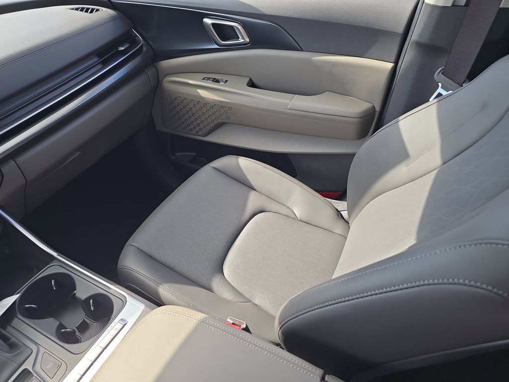 New 2026 Kia Carnival image 15