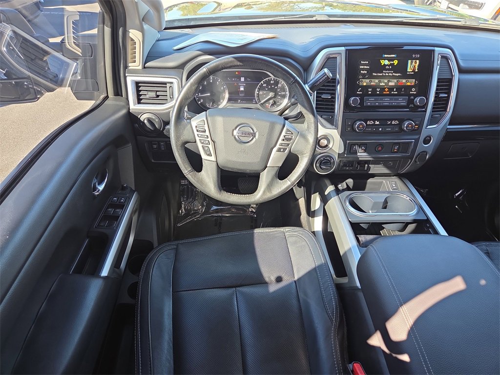 Used 2021 Nissan Titan SV w/ SV Convenience Package image 17