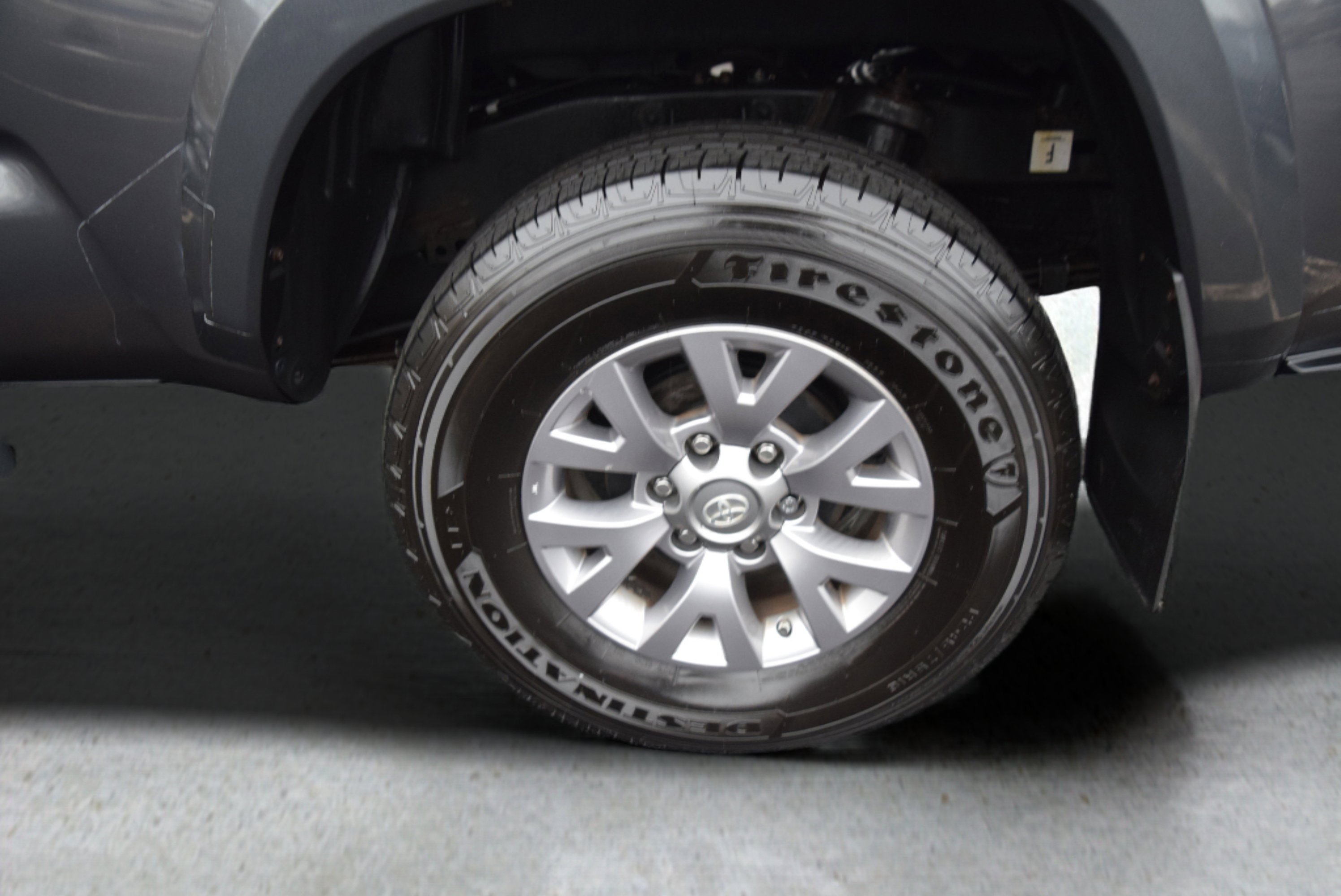 Used 2017 Toyota Tacoma SR5 w/ Tow Package image 8