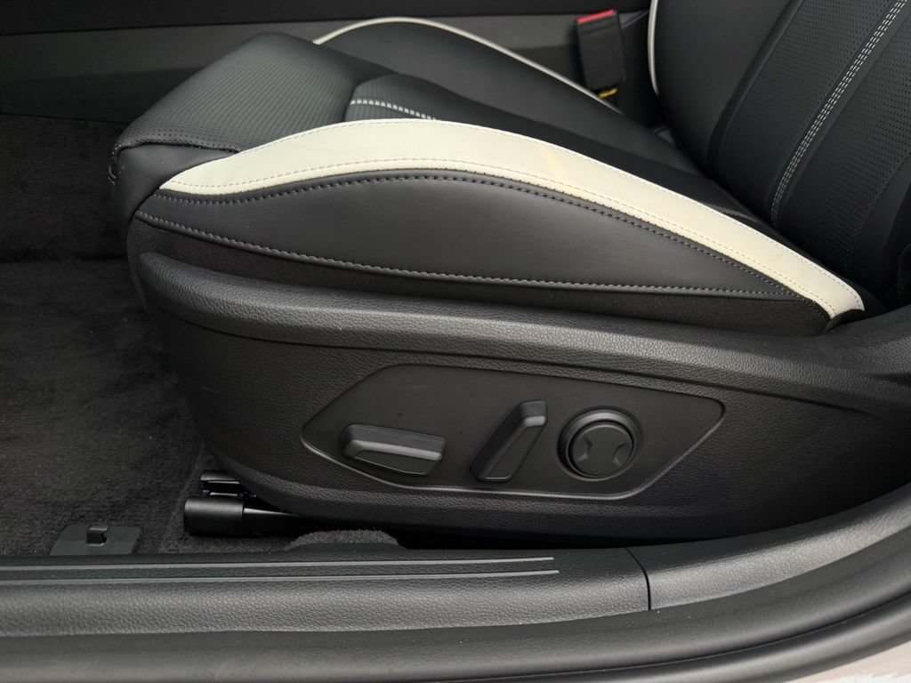 New 2026 Kia K5 GT-Line w/ GT-Line Premium Package FWD image 11