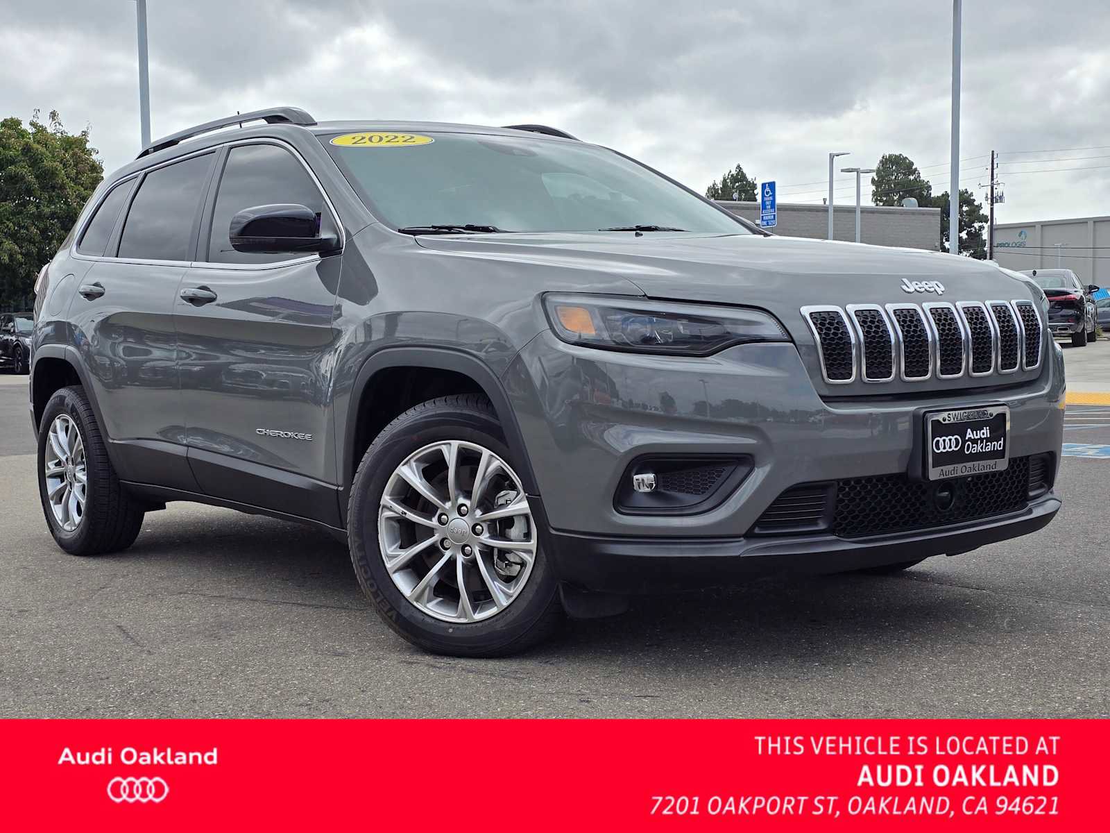 Used 2022 Jeep Cherokee Latitude Lux
