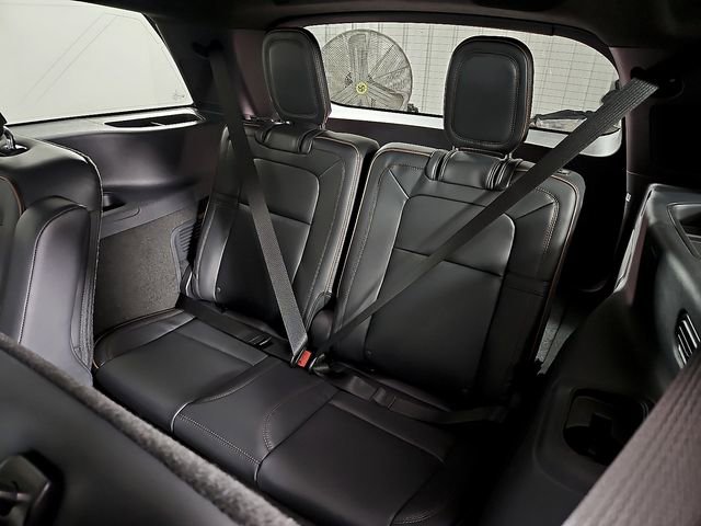 New 2026 Lincoln Aviator Black Label w/ Jet Appearance Package image 9