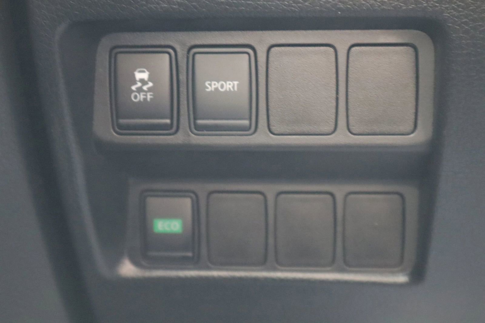 Used 2016 Nissan Rogue S image 26