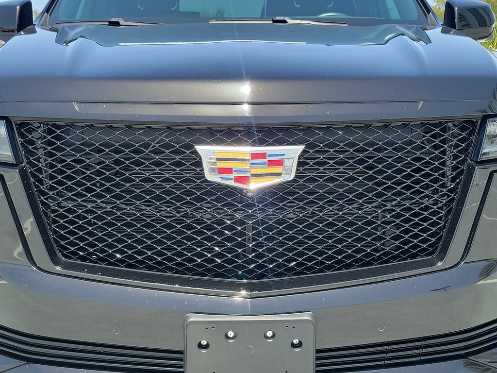 Used 2024 Cadillac Escalade Sport AWD/4WD image 9