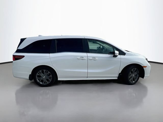 Certified 2025 Honda Odyssey Touring image 9