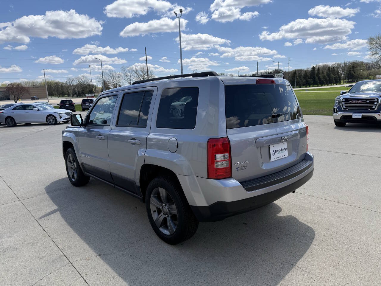Used 2015 Jeep Patriot High Altitude AWD/4WD image 3