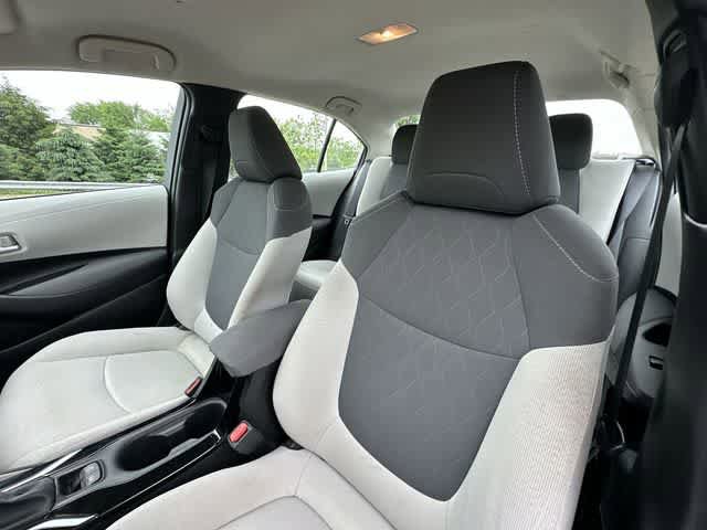 Used 2021 Toyota Corolla LE FWD image 13
