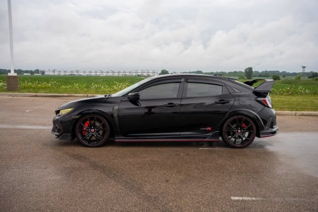 Used 2017 Honda Civic Type R image 4