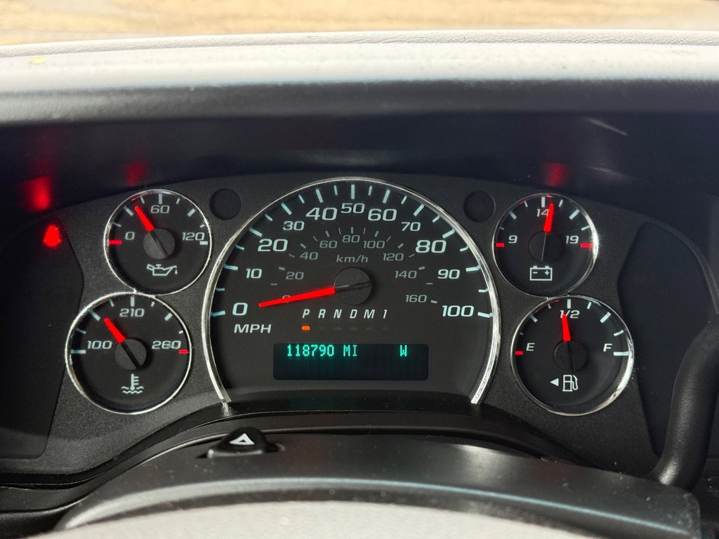 Used 2021 Chevrolet Express 2500 w/ Driver Convenience Package image 24