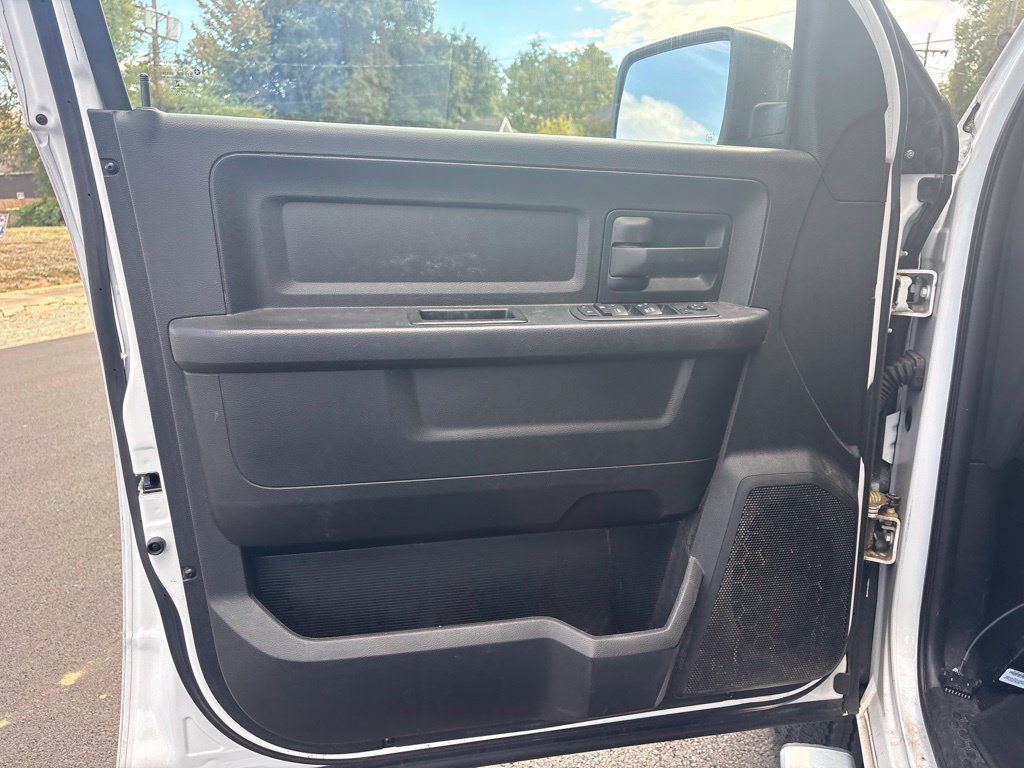 Used 2018 RAM 1500 Express w/ Express Value Package AWD/4WD image 12