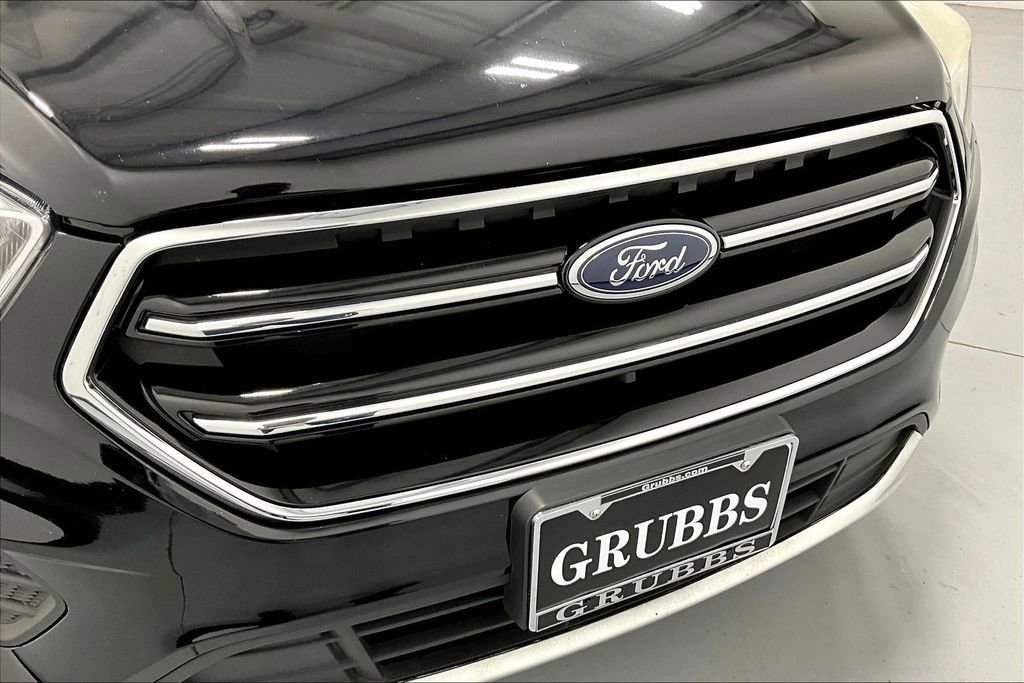 Used 2017 Ford Escape SE image 36