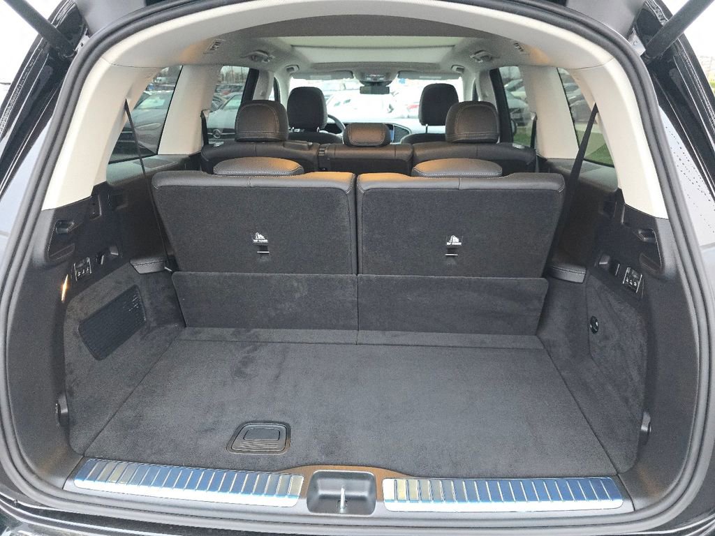 New 2026 Mercedes-Benz GLS 450 4MATIC image 17