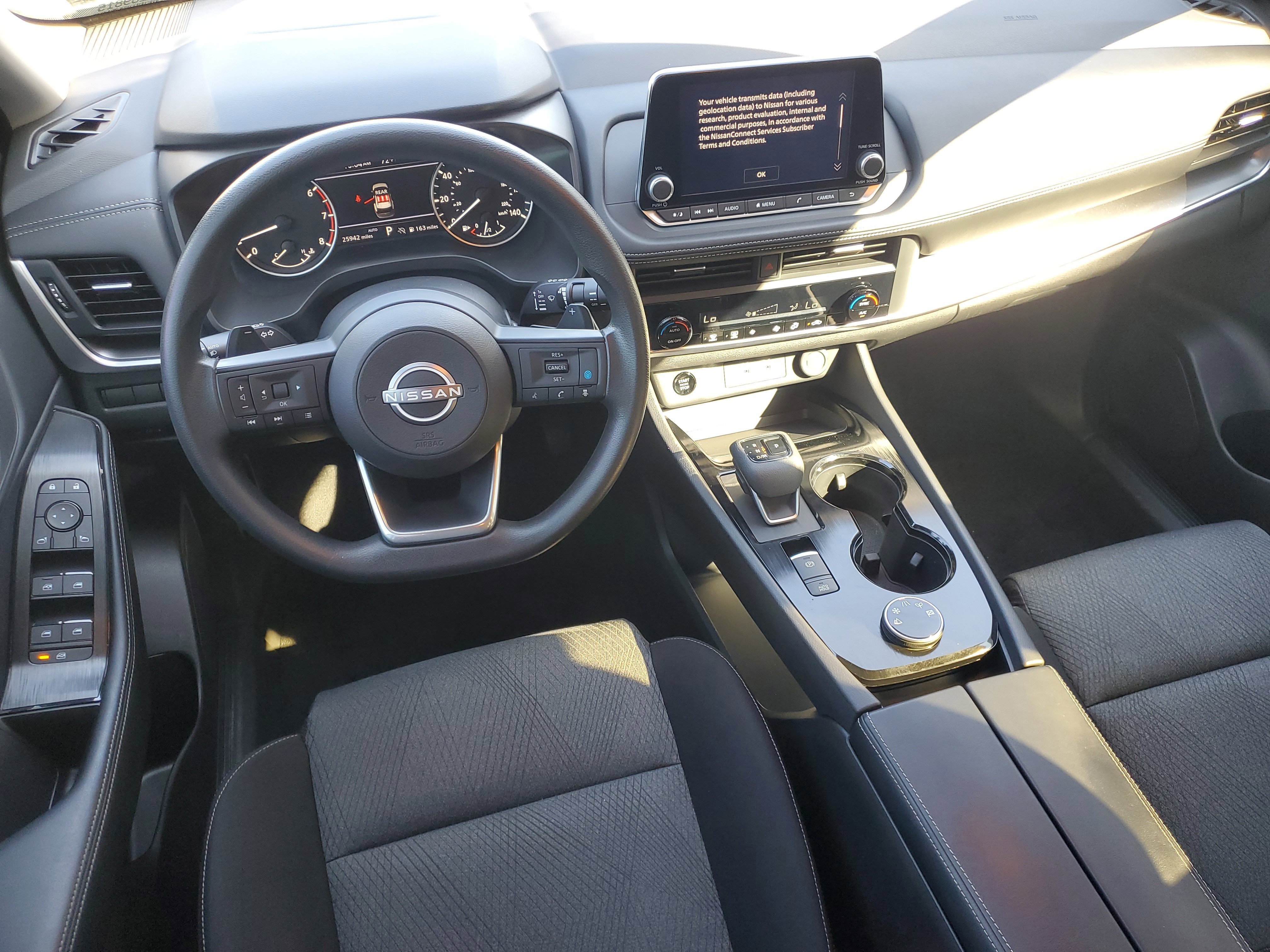 Used 2024 Nissan Rogue SV image 11