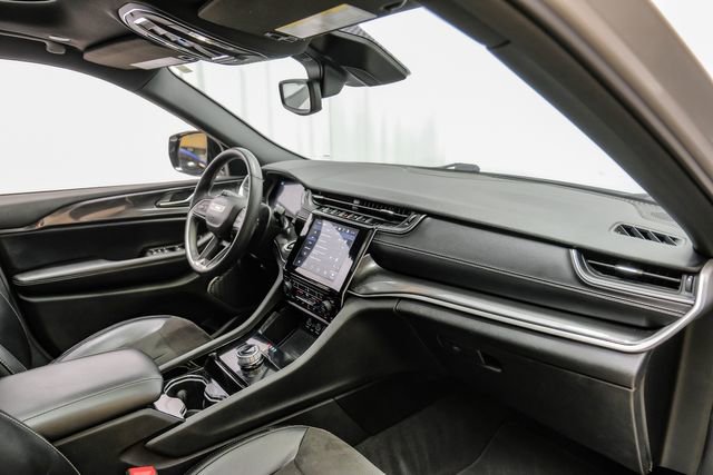 Used 2021 Jeep Grand Cherokee L Altitude image 22