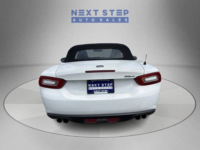 Used 2017 FIAT 124 Spider Classica RWD image 7