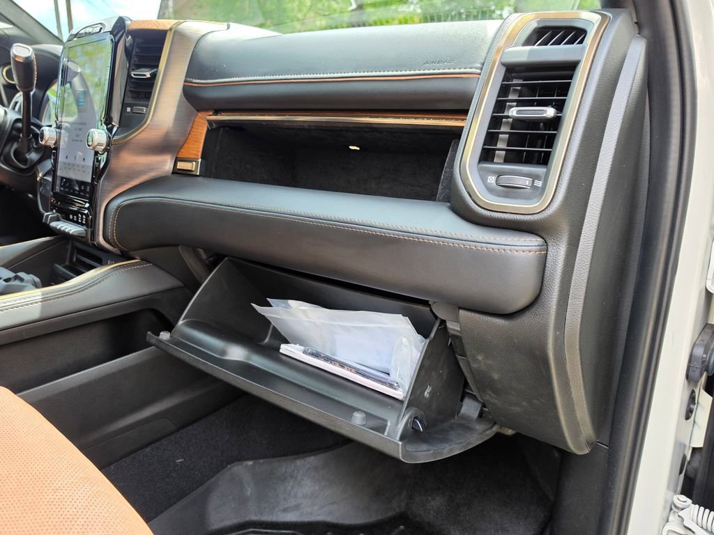 Used 2024 RAM 2500 Limited w/ Towing Technology Group image 59