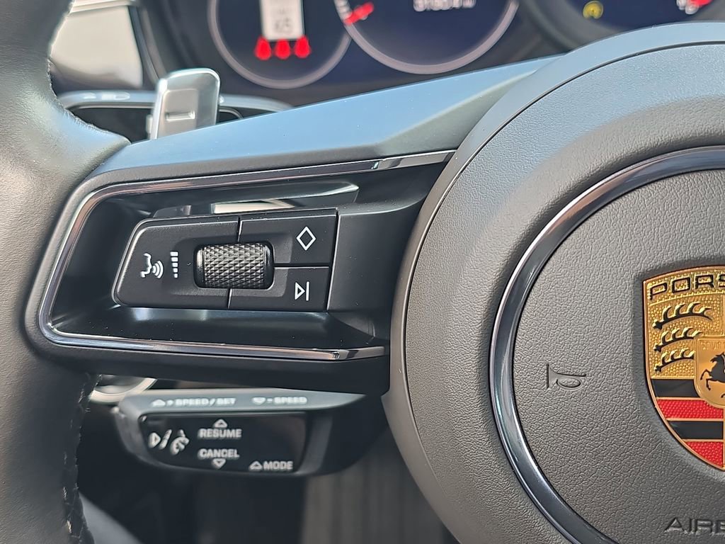 Used 2021 Porsche Panamera image 20
