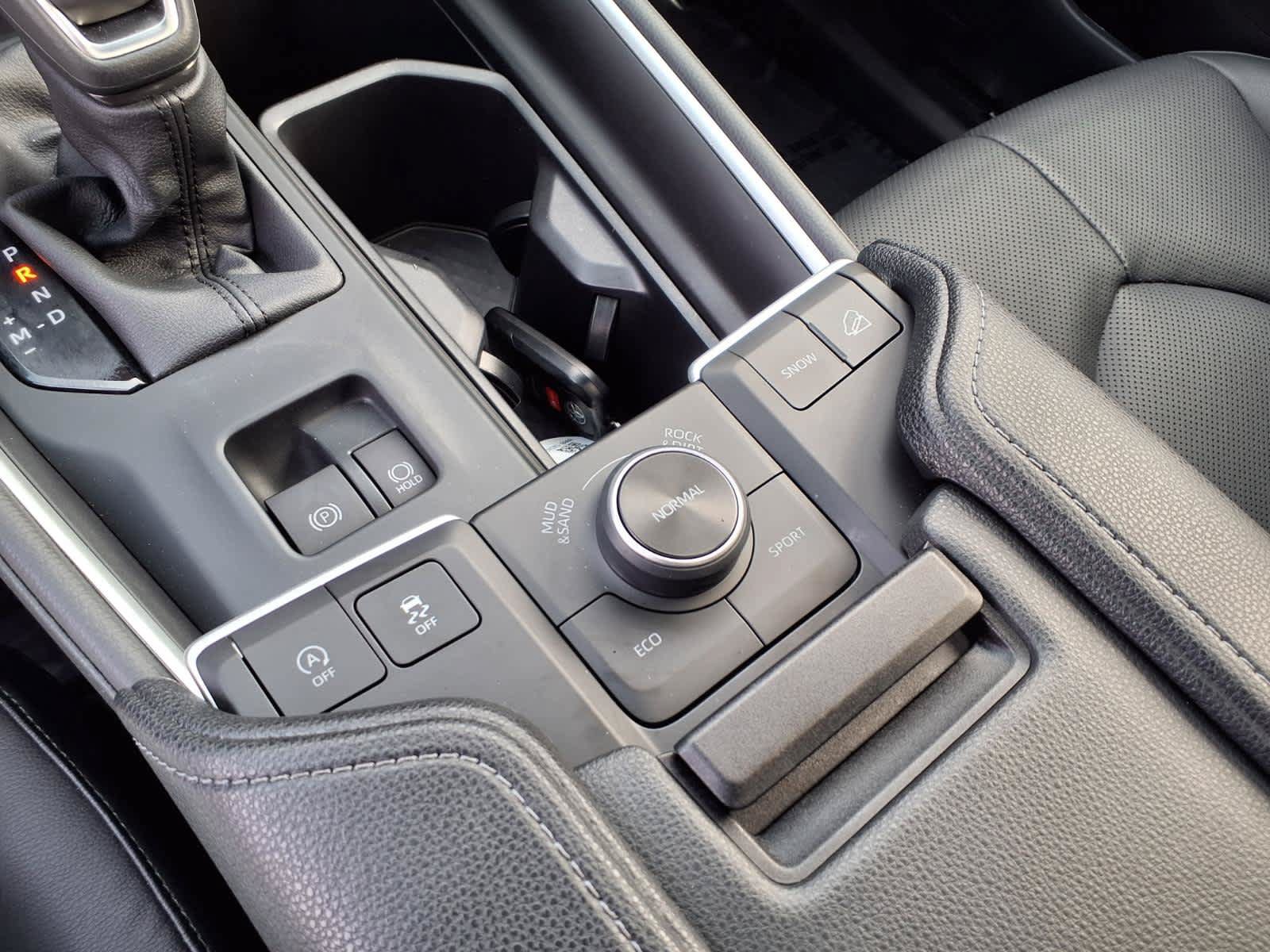 Certified 2026 Toyota Grand Highlander AWD image 29