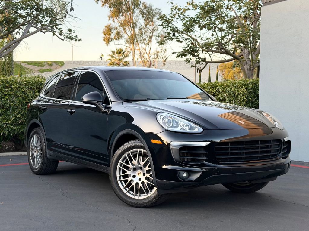 Used 2015 Porsche Cayenne Diesel image 1