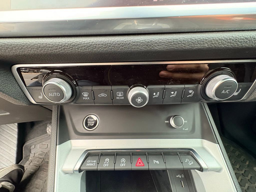 Used 2022 Audi Q3 2.0T Premium Plus image 15