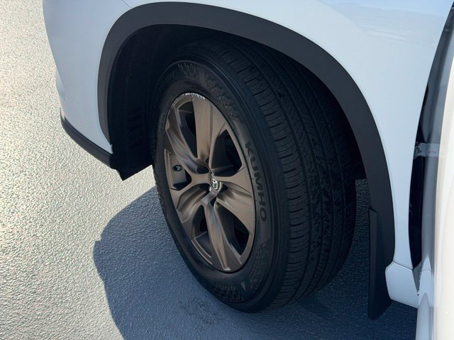 Certified 2022 Toyota Highlander Bronze Edition AWD/4WD image 26