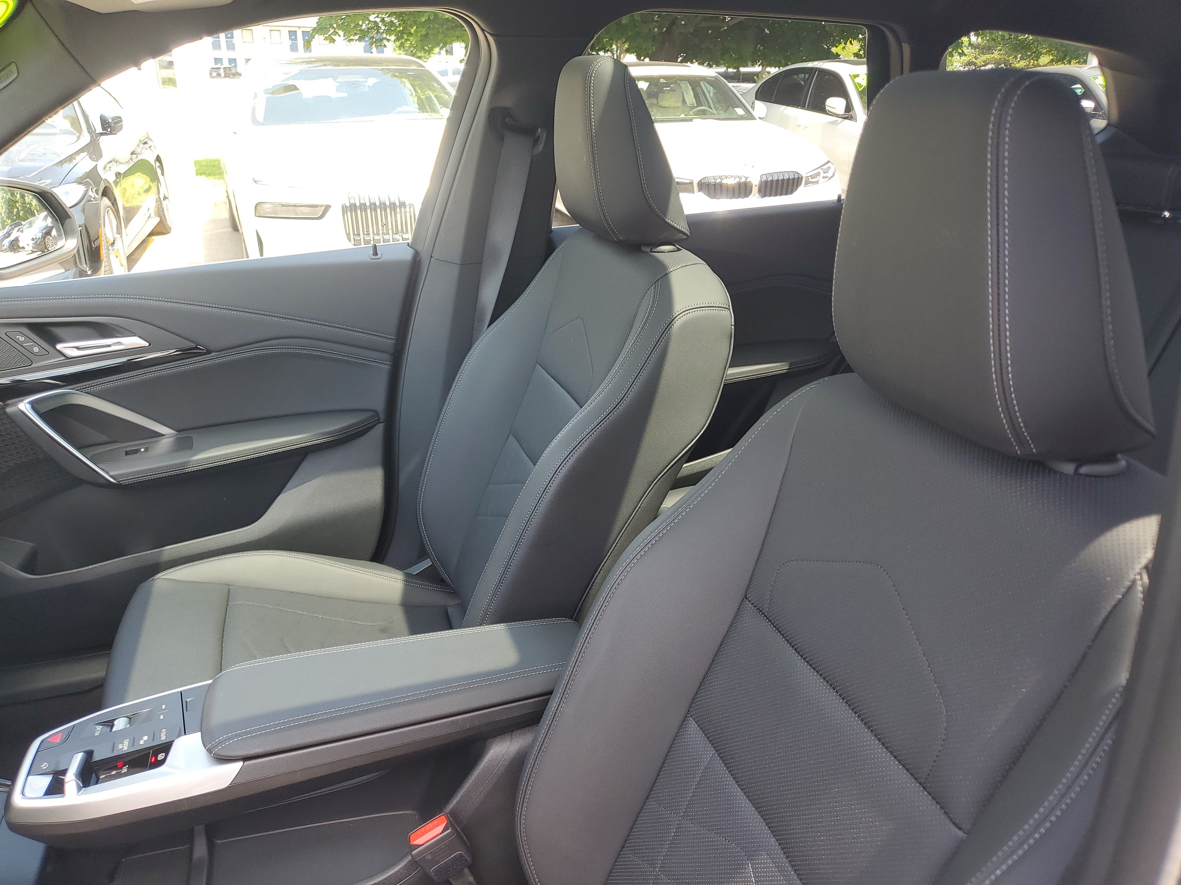 Used 2023 BMW X1 xDrive28i w/ Convenience Package AWD/4WD image 10