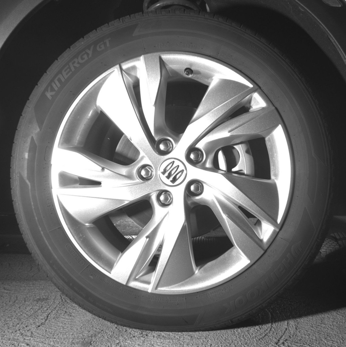 Used 2025 Buick Encore GX Preferred AWD/4WD image 13