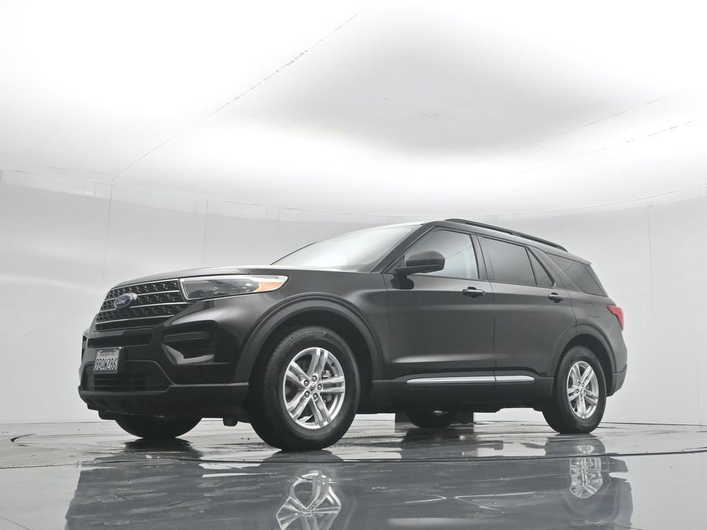 Used 2022 Ford Explorer XLT image 47