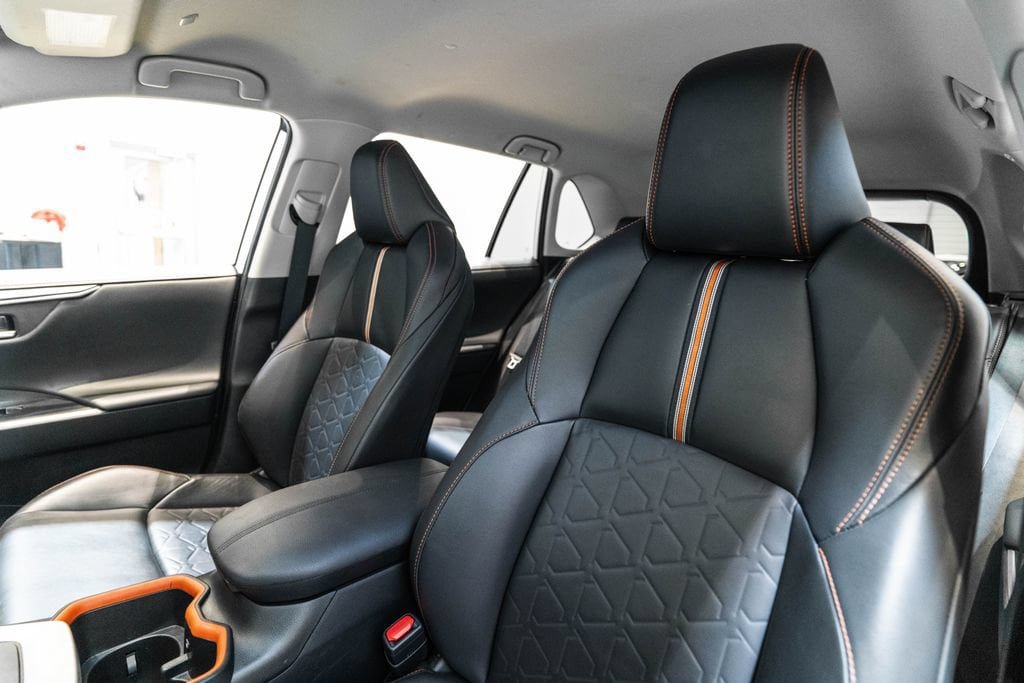 Used 2024 Toyota RAV4 Adventure AWD/4WD image 6