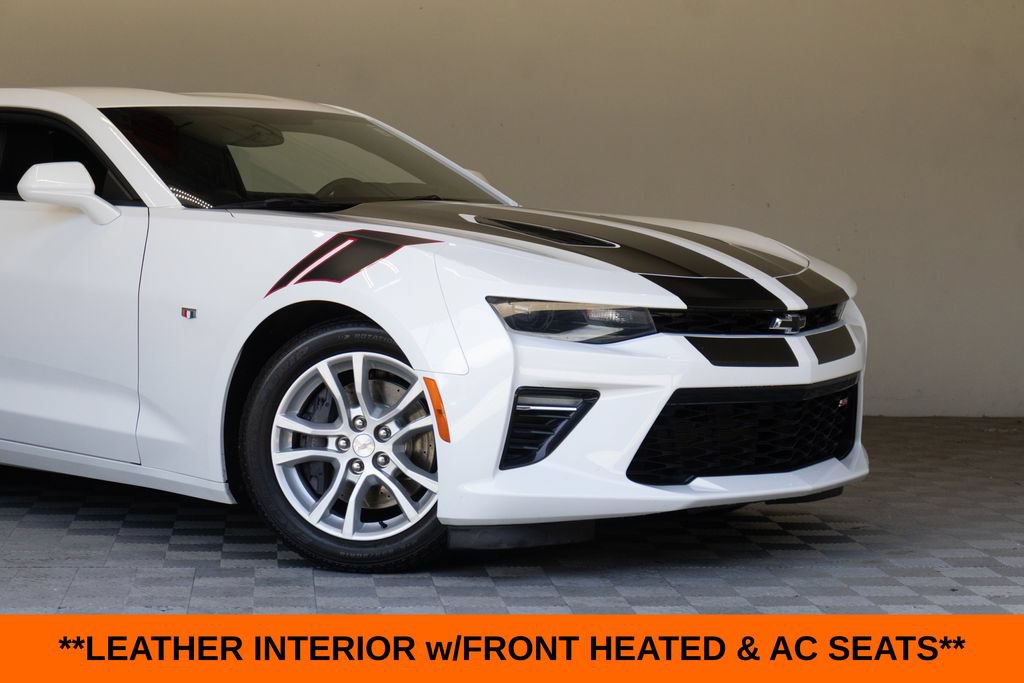 Used 2018 Chevrolet Camaro SS RWD image 3