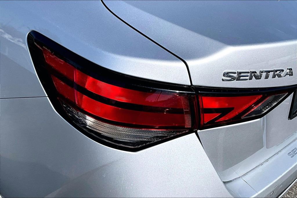 Used 2021 Nissan Sentra SV image 21