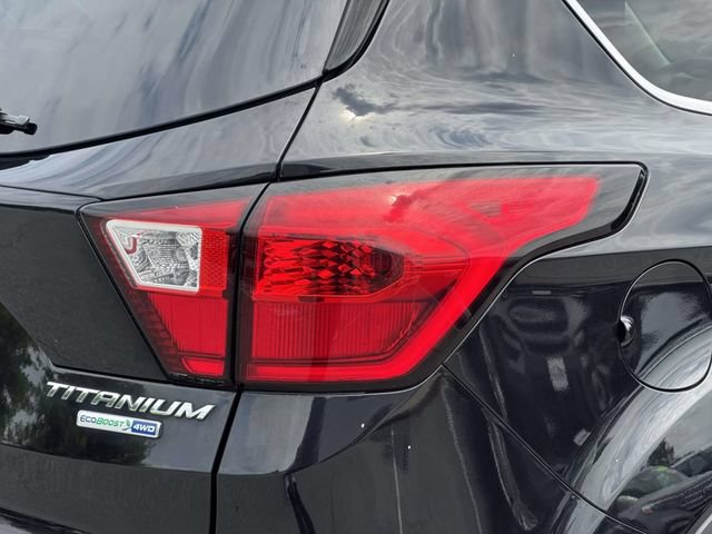 Used 2019 Ford Escape Titanium AWD/4WD image 10