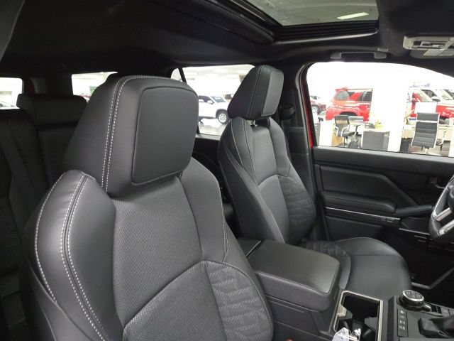 New 2026 Toyota 4Runner TRD Off-Road Premium AWD/4WD image 10