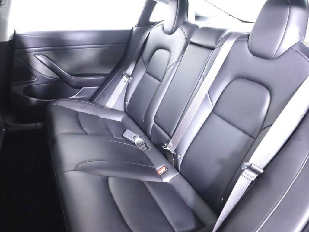 Used 2018 Tesla Model 3 Long Range RWD image 30