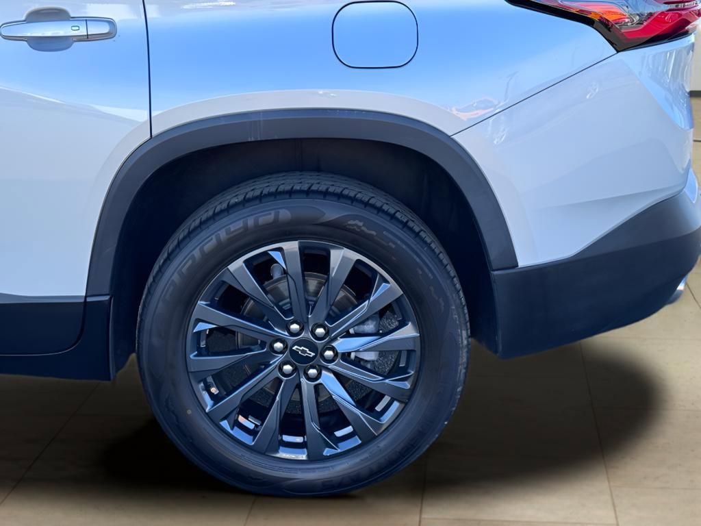 Used 2022 Chevrolet Traverse RS image 40