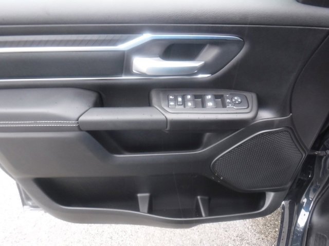 New 2026 RAM 1500 4x4 Crew Cab image 13