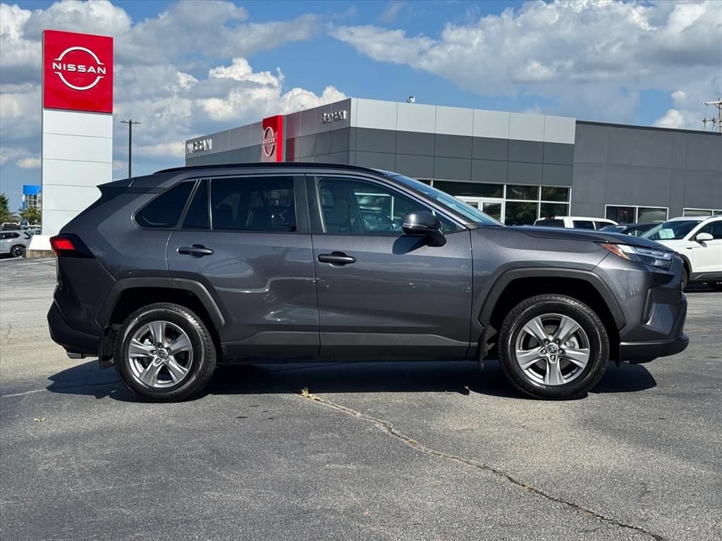 Used 2024 Toyota RAV4 XLE w/ Convenience Package FWD image 2