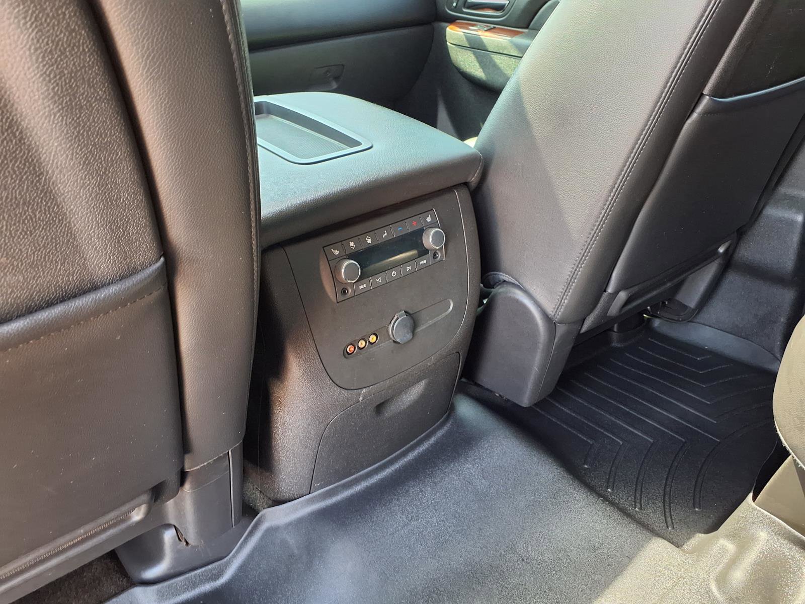 Used 2012 Chevrolet Tahoe LTZ image 17