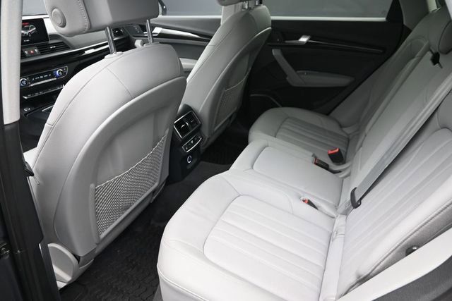 Used 2018 Audi Q5 2.0T Premium Plus w/ Premium Plus Package AWD/4WD image 18
