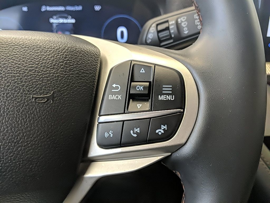 Used 2025 Ford Explorer Active image 19