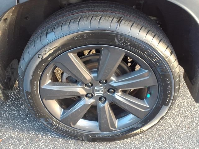 Certified 2023 Honda Pilot Sport image 12