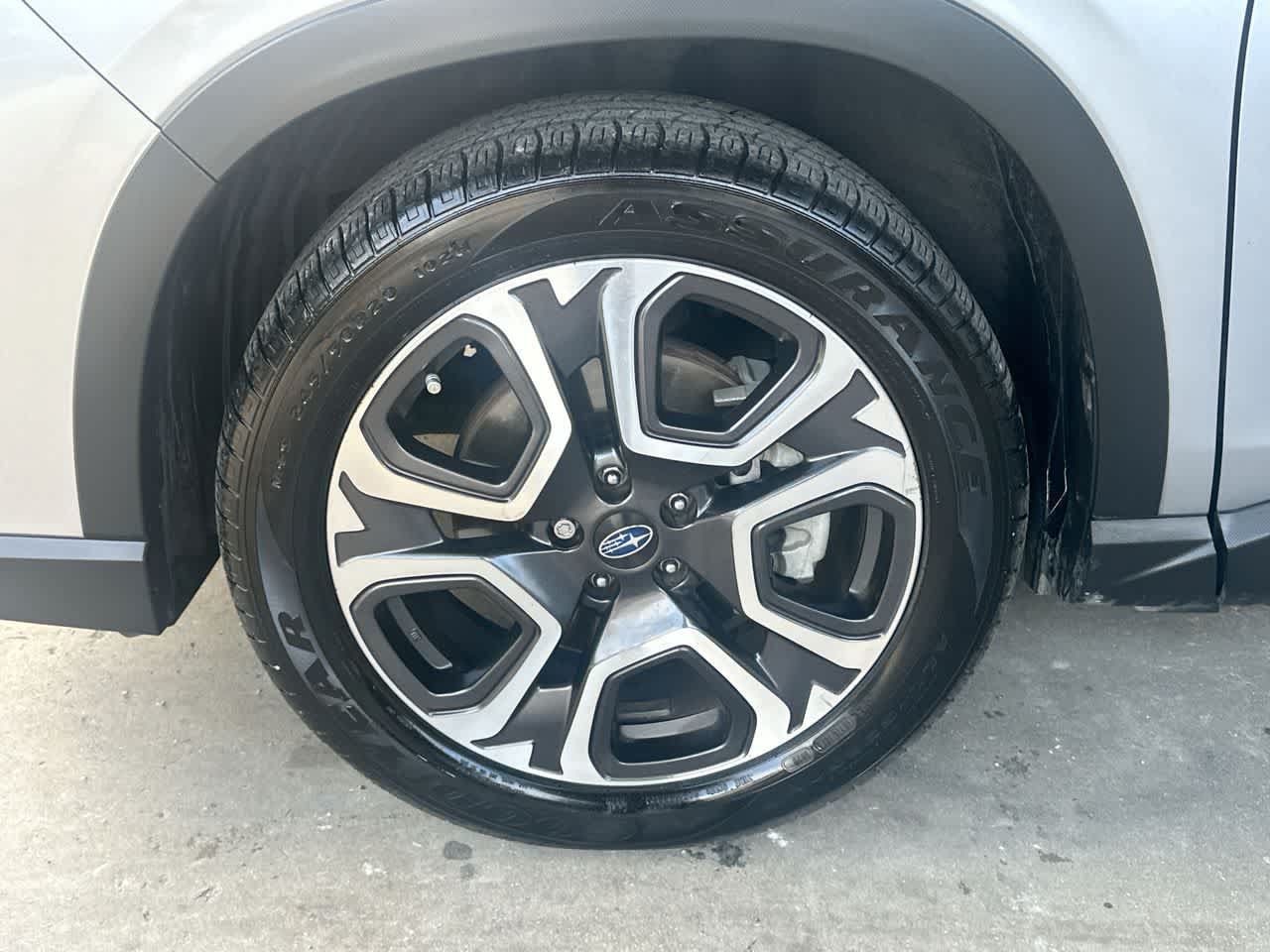 Used 2023 Subaru Ascent Touring AWD/4WD image 11